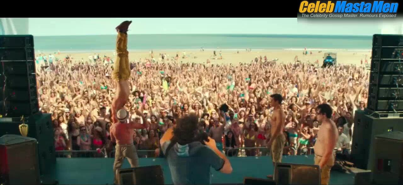 Jake Picking Zac Efron, Robert De Niro, And Michael - Photo 1 of 5 photo 5