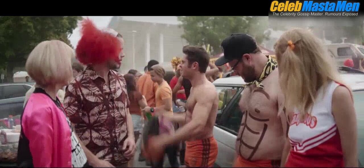 Seth Rogen And Zac Efron Steamy Scene From Neighbors 2 - Photo 1 of 5