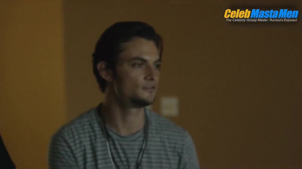 Alex Shaffer Zac Efron, Jonny Weston, Shiloh Fernandez - Photo 1 of 5 photo 4