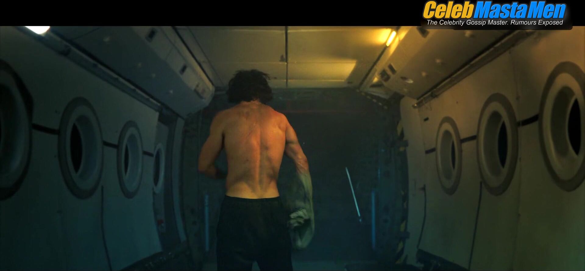 Aaron Taylor-johnson ’s Shirtless Scene From Kraven The - Photo 3 of 5 photo 1