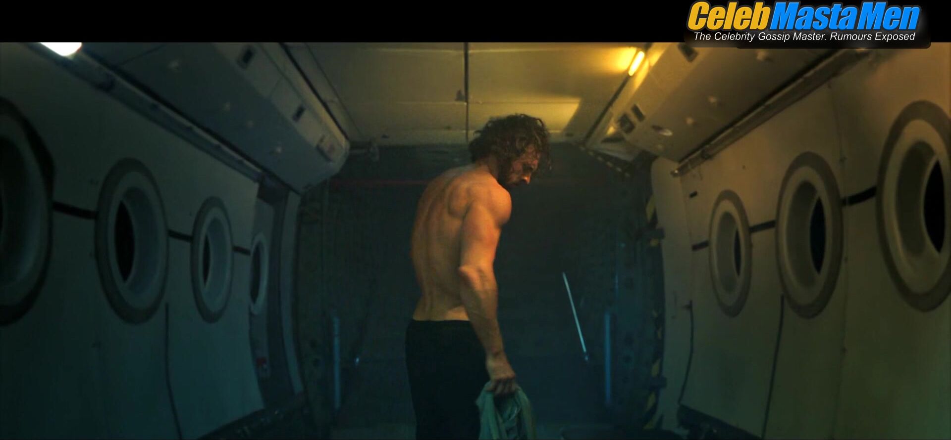 Aaron Taylor-johnson ’s Shirtless Scene From Kraven The - Photo 3 of 5 photo 2