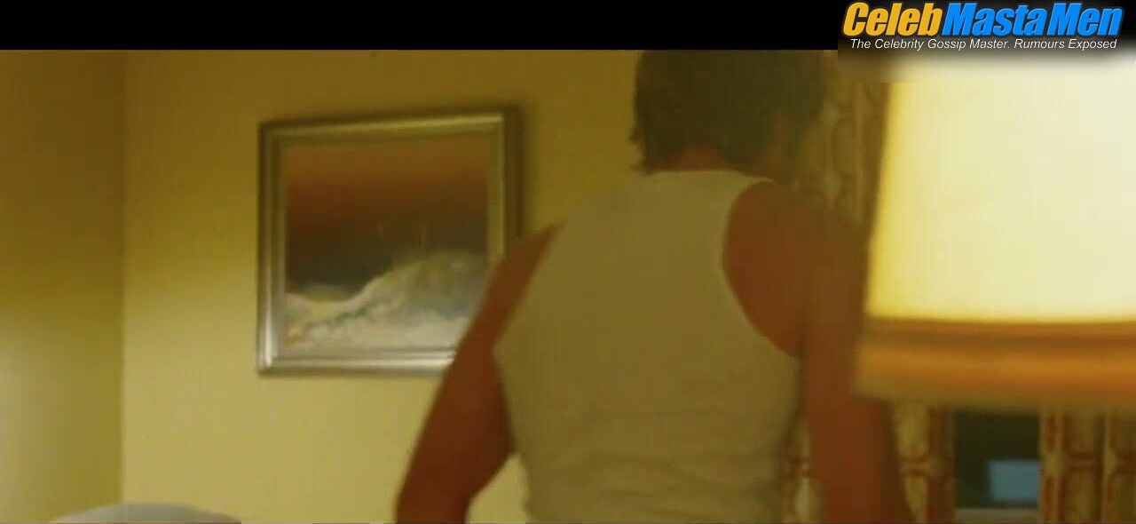 Matthew Mcconaughey And Zac Efron Sexy Booty Scene From The - Photo 2 of 5 photo 5