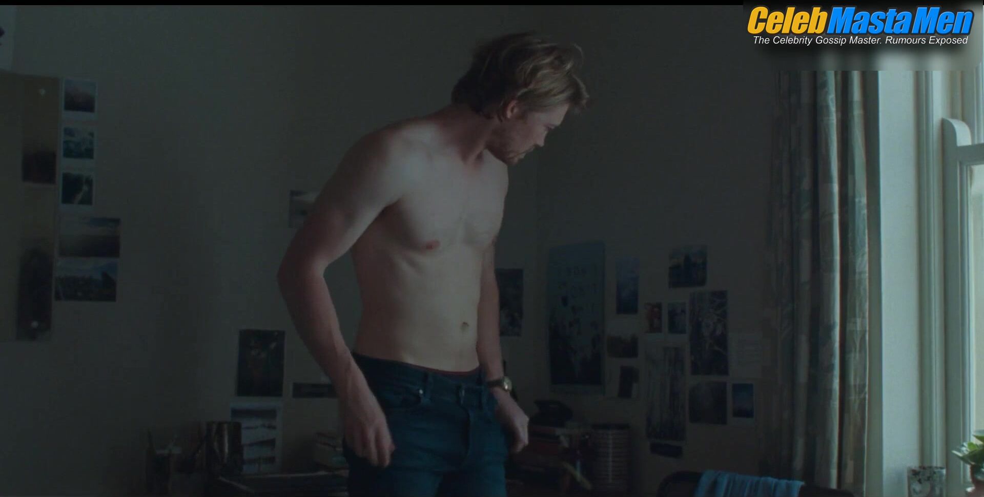 Joe Alwyn Shirtless Scene In Conversations With Friends - Photo 3 of 5 photo 2