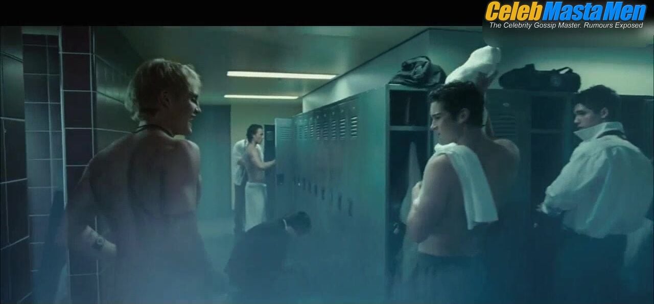 Chace Crawford Toby Hemingway, Steven Strait, Taylor - Photo 1 of 5 photo 2