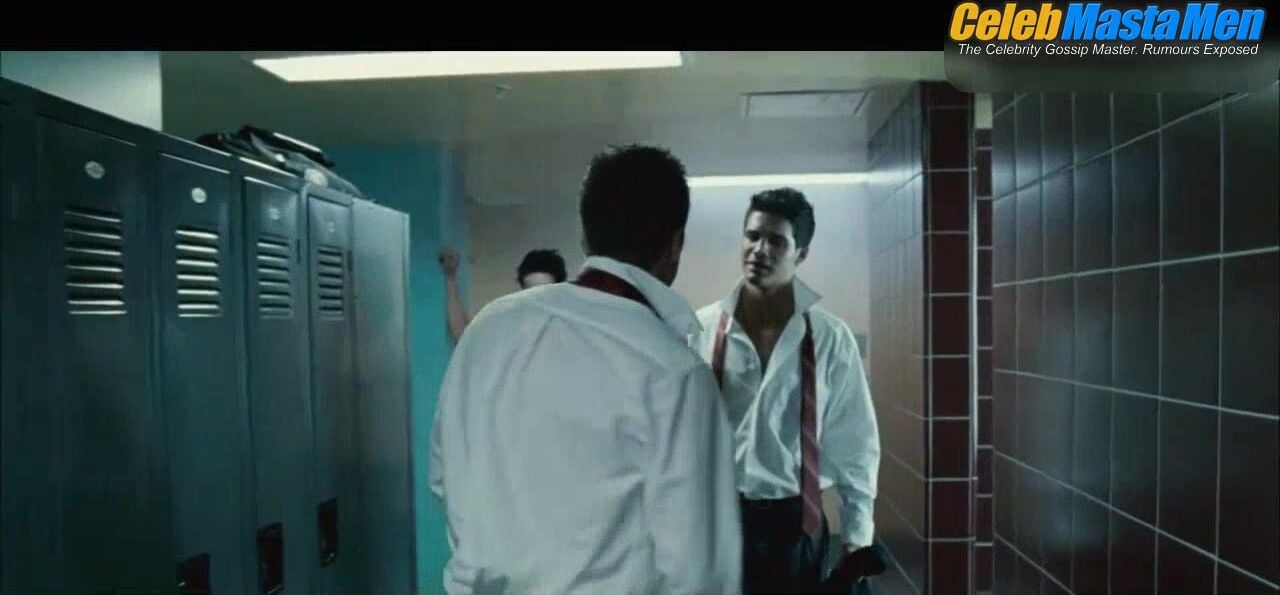 Chace Crawford Toby Hemingway, Steven Strait, Taylor - Photo 1 of 5 photo 5