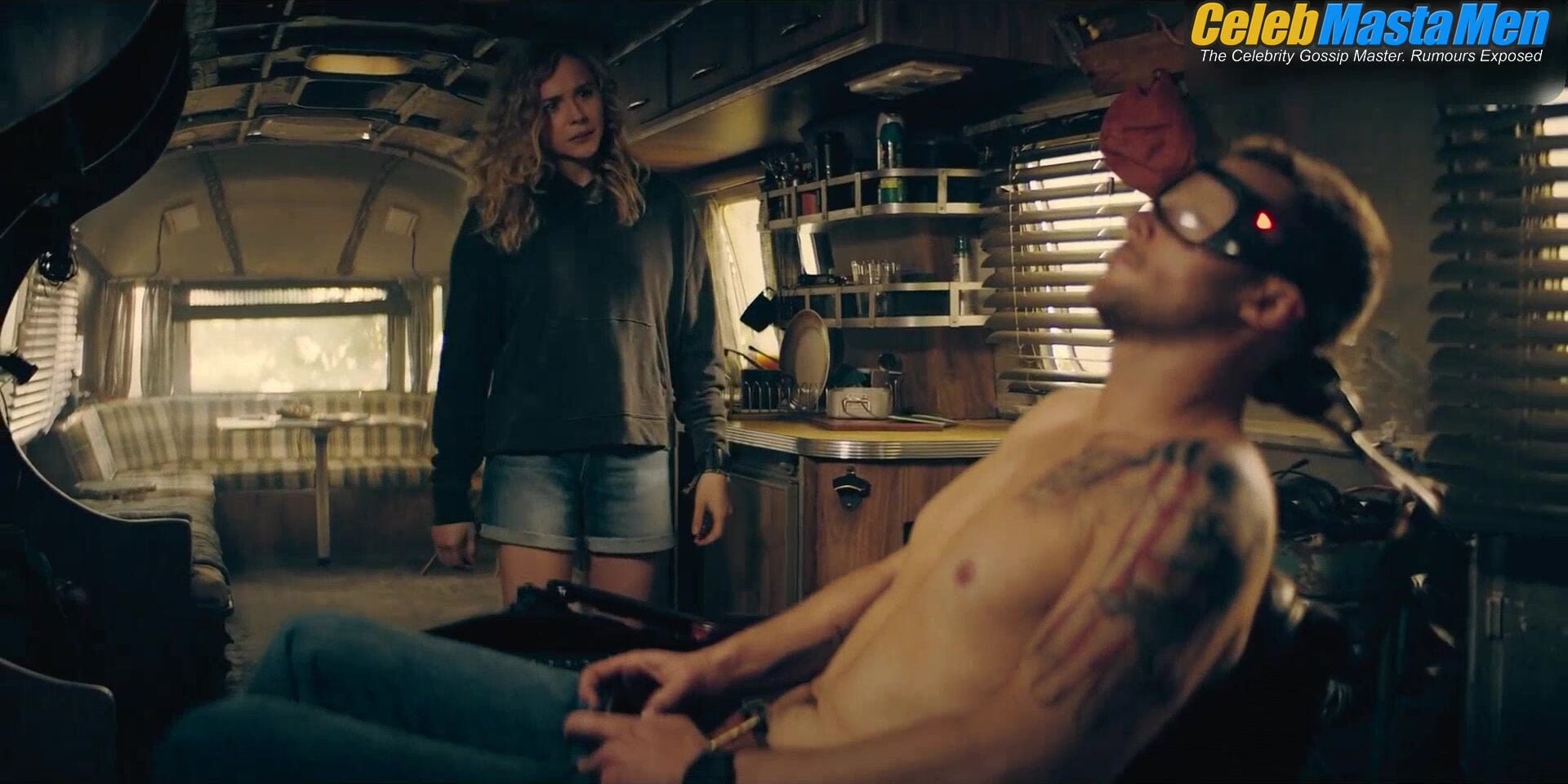 Jack Reynor ’s Shirtless Scene From The Peripheral - Photo 3 of 5 photo 2