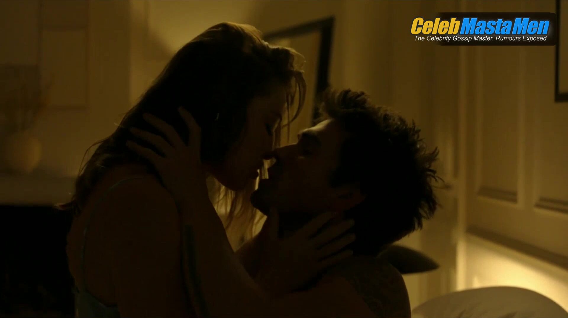 K.j. Apa ’s Shirtless, Straight Scene From The - Photo 1 of 5