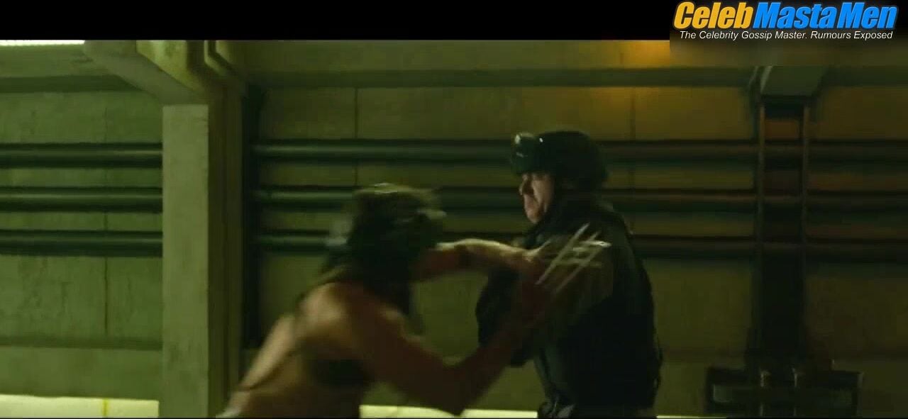 Hugh Jackman Sexy Scene From Xmen Apocalypse - Photo 5 of 5