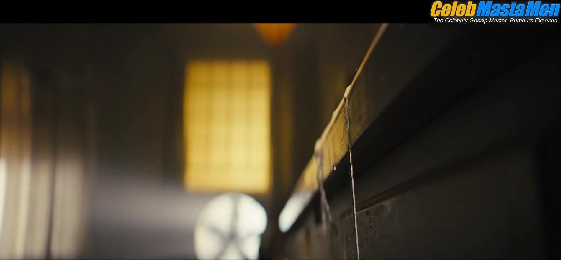 Hugh Jackman Shirtless, Straight Scene From Reminiscence - Photo 3 of 5 photo 5