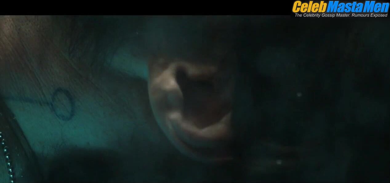 Hugh Jackman Shirtless, Sexy Scene From X-men Origins - Photo 3 of 5 photo 1