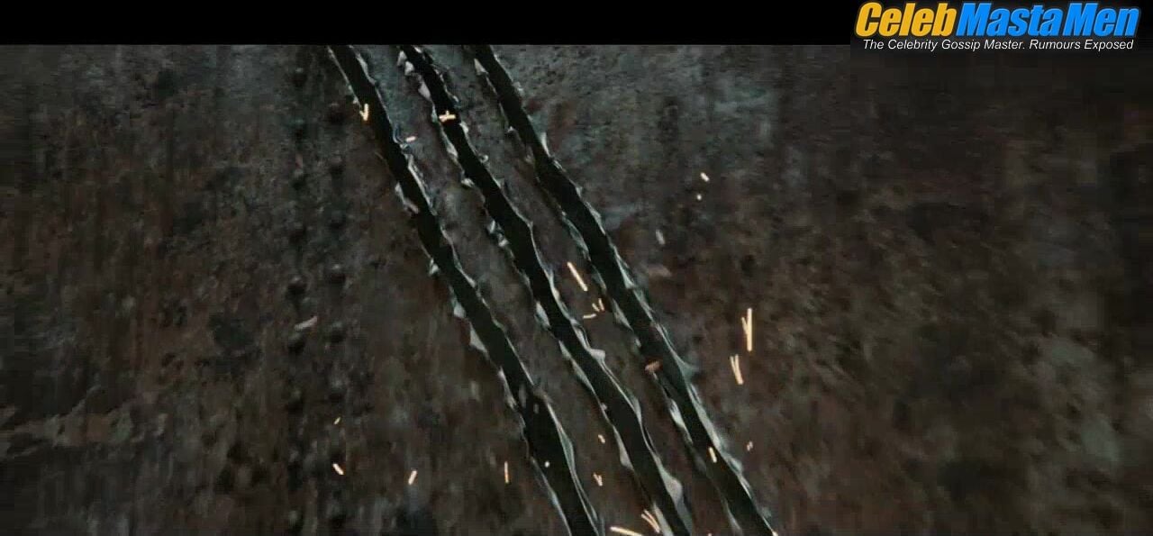 Hugh Jackman Shirtless, Sexy Scene From X-men Origins - Photo 3 of 5 photo 5