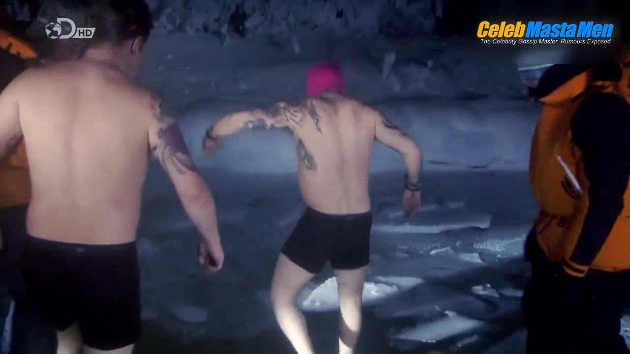Tom Hardy Shirtless, Swimsuit Scene From Driven To - Photo 2 of 5 photo 1