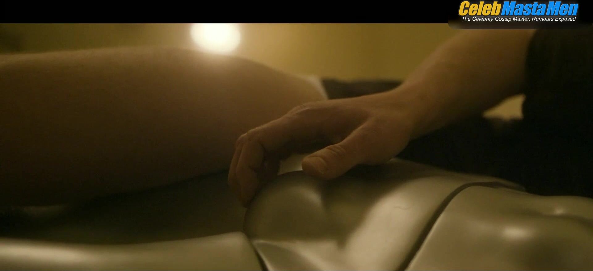 Evan Peters Underwear Scene From Dahmer – Monster - Photo 2 of 5 photo 5