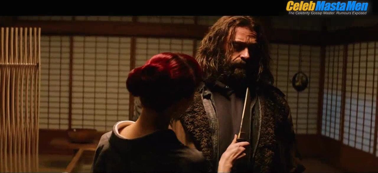 Hugh Jackman Shirtless,sexy Scene From The Wolverine - Photo 1 of 5