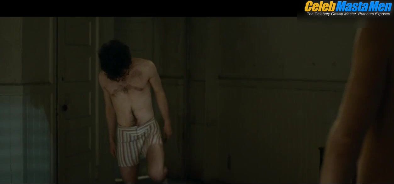 Daniel Radcliffe Sexy,underwear Scene In Kill Your Darlings - Photo 2 of 5 photo 1