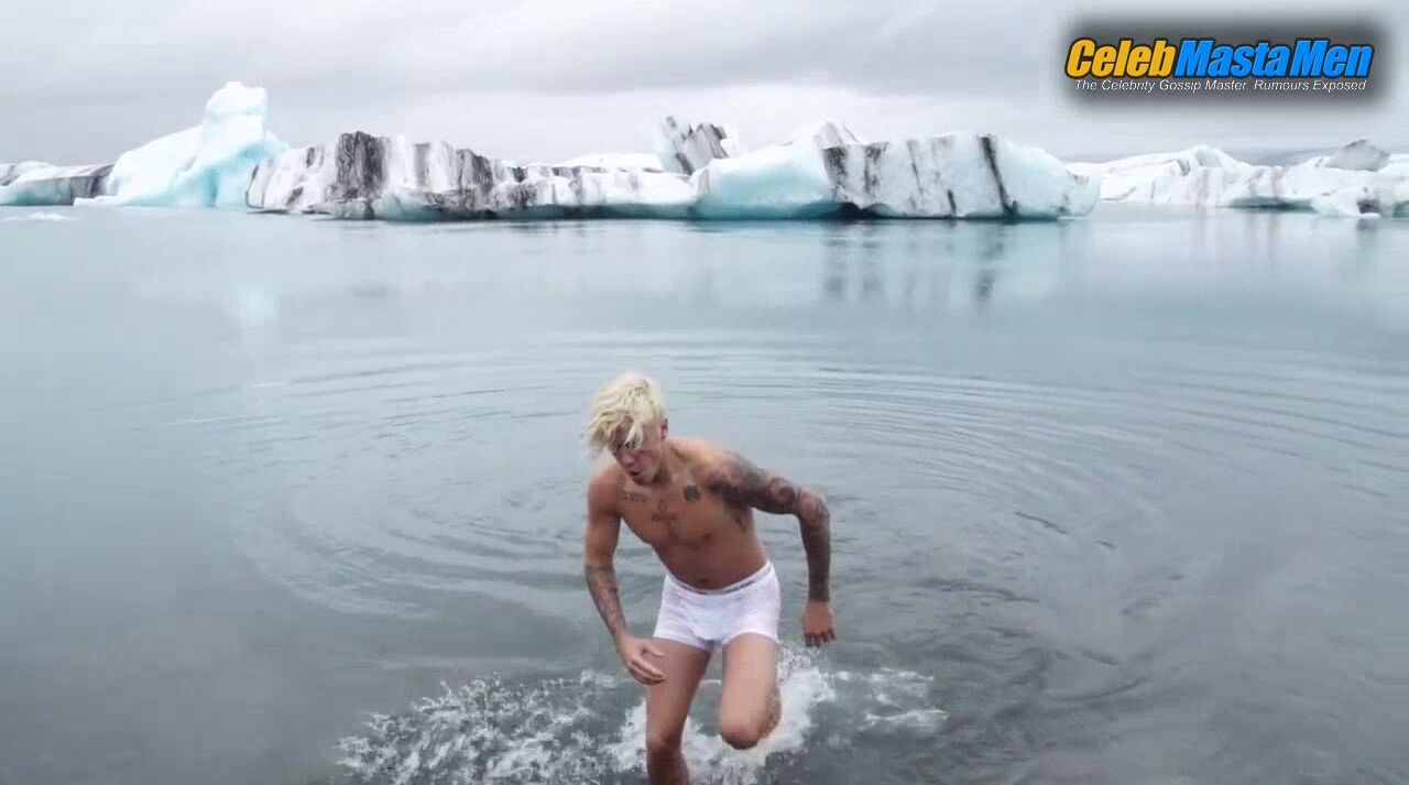 Justin Bieber Shirtless,underwear Scene From I’ll - Photo 1 of 5 photo 2