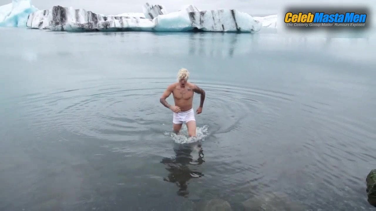 Justin Bieber Shirtless,underwear Scene From I’ll - Photo 1 of 5 photo 4