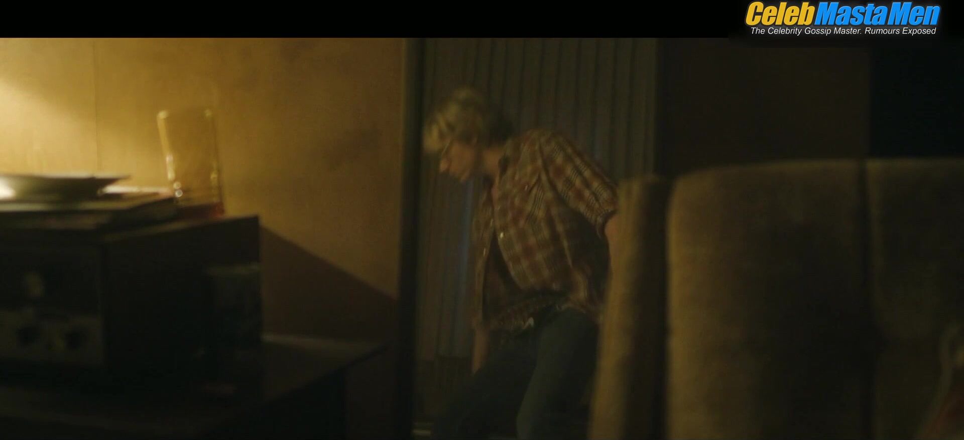 Evan Peters Booty Scene From Dahmer – Monster The - Photo 2 of 5 photo 5
