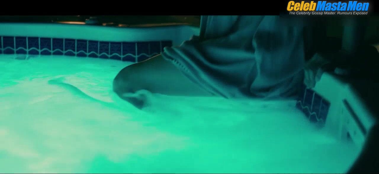 Noah Centineo ’s Shirtless Scene From To All The - Photo 2 of 5 photo 4