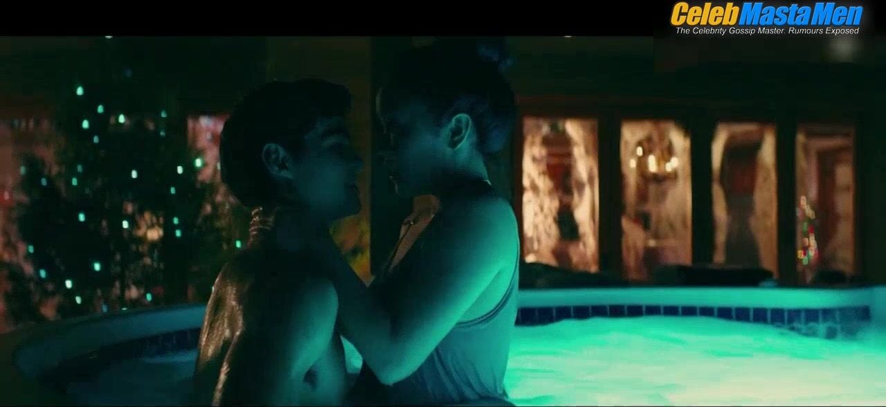 Noah Centineo ’s Shirtless Scene From To All The - Photo 2 of 5 photo 5