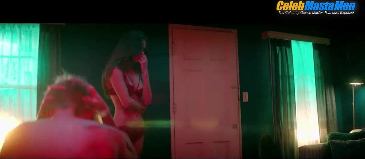Justin Bieber Shirtless, Sexy Scene From What Do You Mean - Photo 2 of 5 photo 4