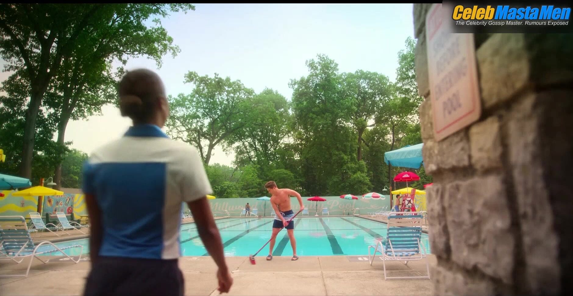 Elias Kacavas Shirtless Scene In Pretty Little Liars: - Photo 1 of 5
