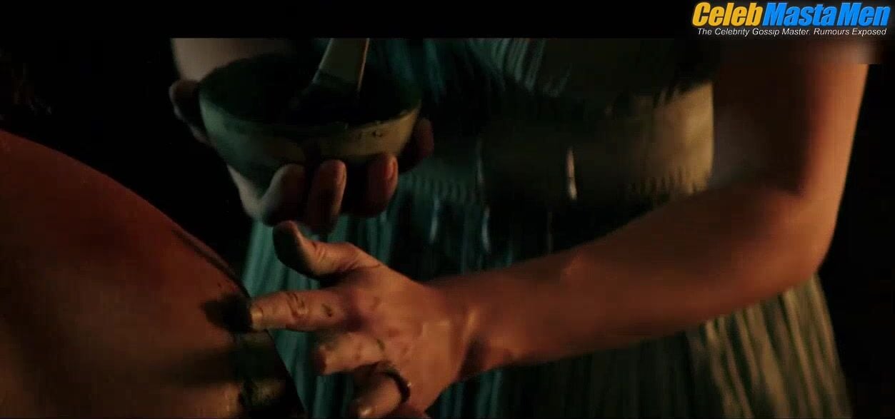 Dwayne Johnson Shirtless, Sexy Scene From Hercules - Photo 2 of 5 photo 1