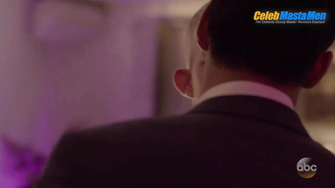 David Lim Russell Tovey And Hot Scene From Quantico - Photo 2 of 5