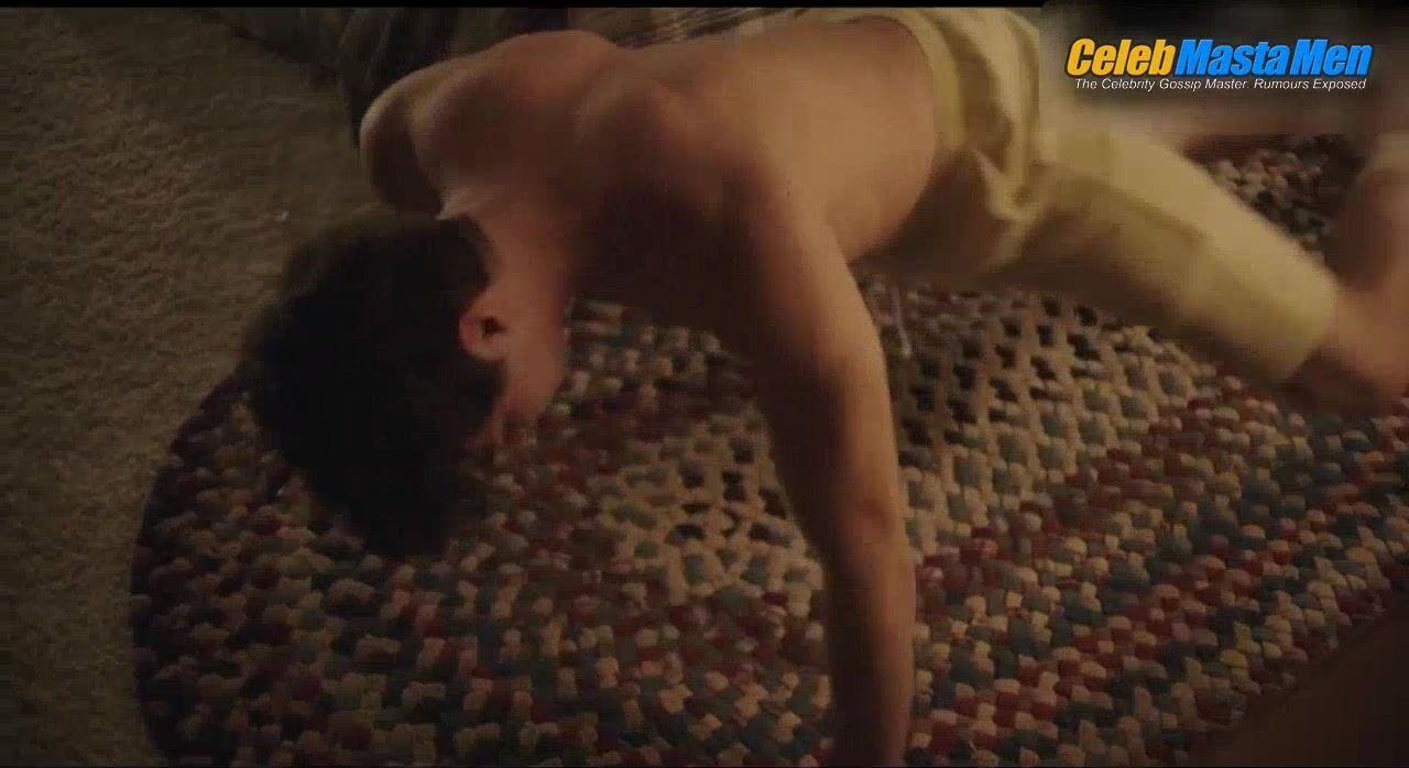 Noah Centineo ’s Shirtless Scene From Sierra Burgess - Photo 2 of 5 photo 1