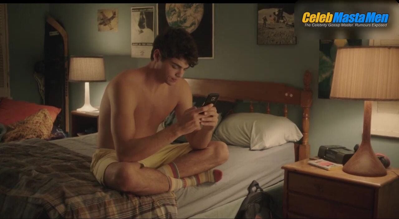 Noah Centineo ’s Shirtless Scene From Sierra Burgess - Photo 2 of 5 photo 5