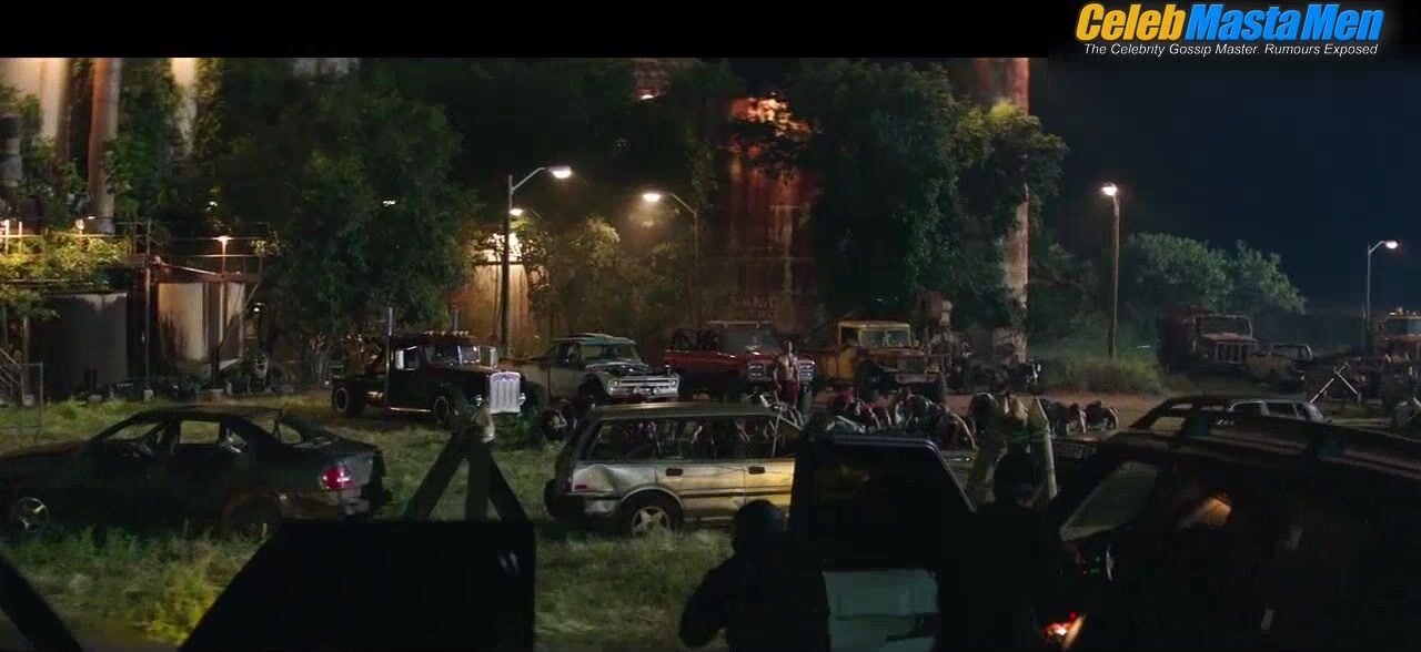 Dwayne Johnson Shirtless Scene In Fast & Furious - Photo 1 of 5 photo 2