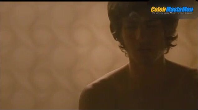 Andrew Garfield ’s Shirtless, Straight Scene From Red - Photo 2 of 5 photo 4