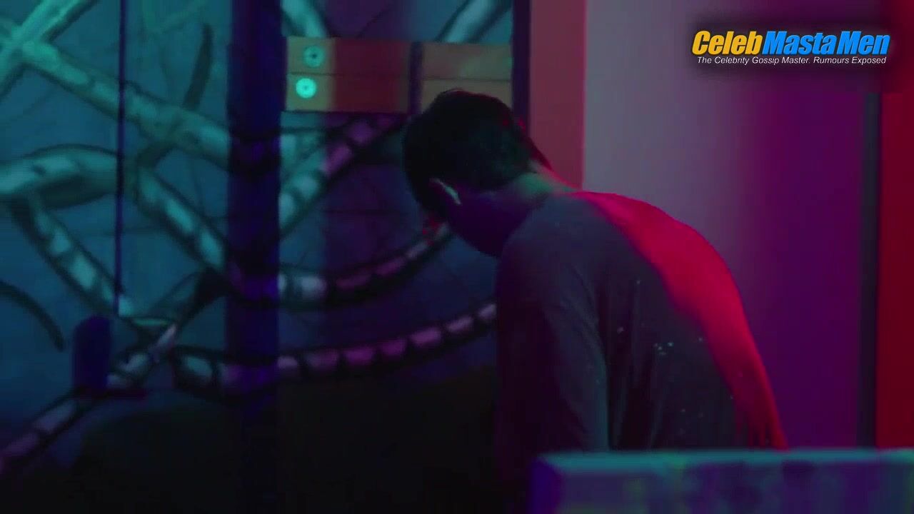 Noah Centineo ’s Shirtless Scene From T@gged - Photo 4 of 5 photo 1