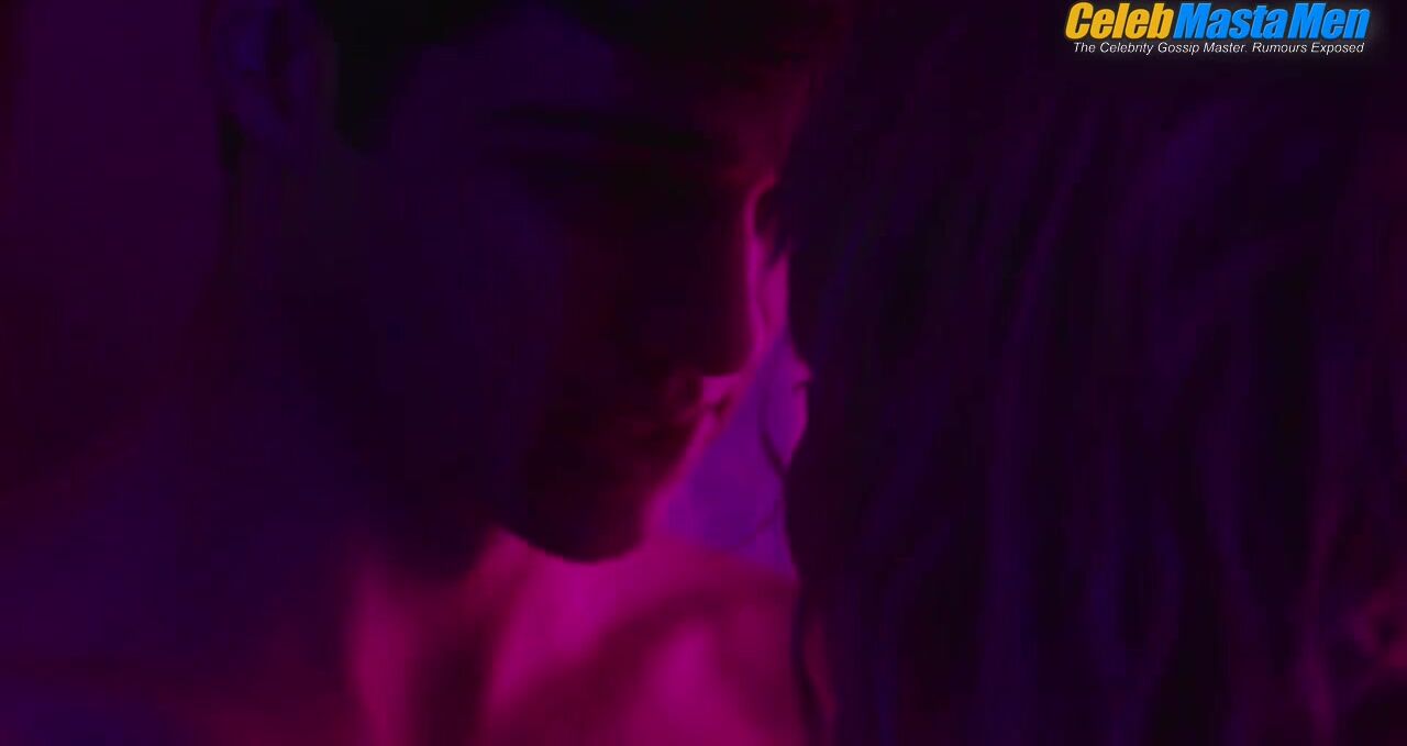 Noah Centineo ’s Shirtless Scene From T@gged - Photo 4 of 5 photo 5