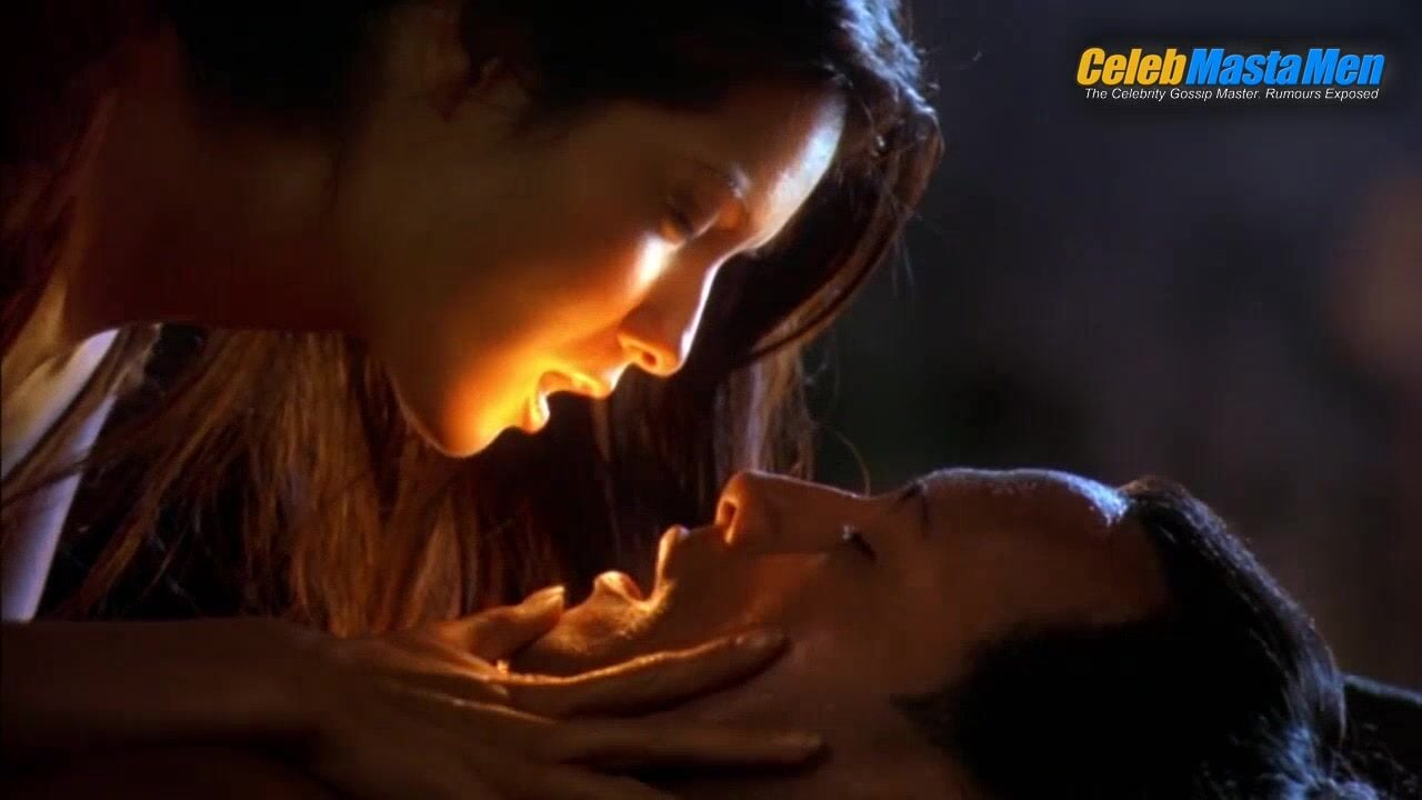 Dwayne Johnson ’s Shirtless Scene From The Scorpion - Photo 3 of 5 photo 4