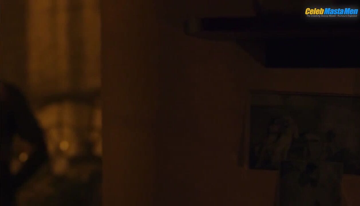 Pedro Pascal ’s Straight Scene From Narcos - Photo 2 of 5 photo 1