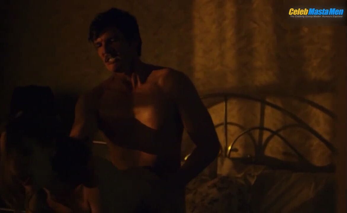 Pedro Pascal ’s Straight Scene From Narcos - Photo 2 of 5