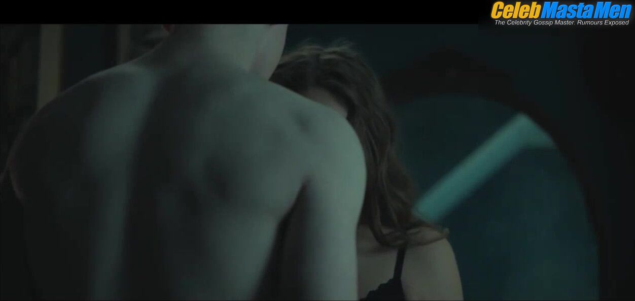Cameron Monaghan Shirtless, Sexy Scene From Jamie Marks Is - Photo 3 of 5 photo 1