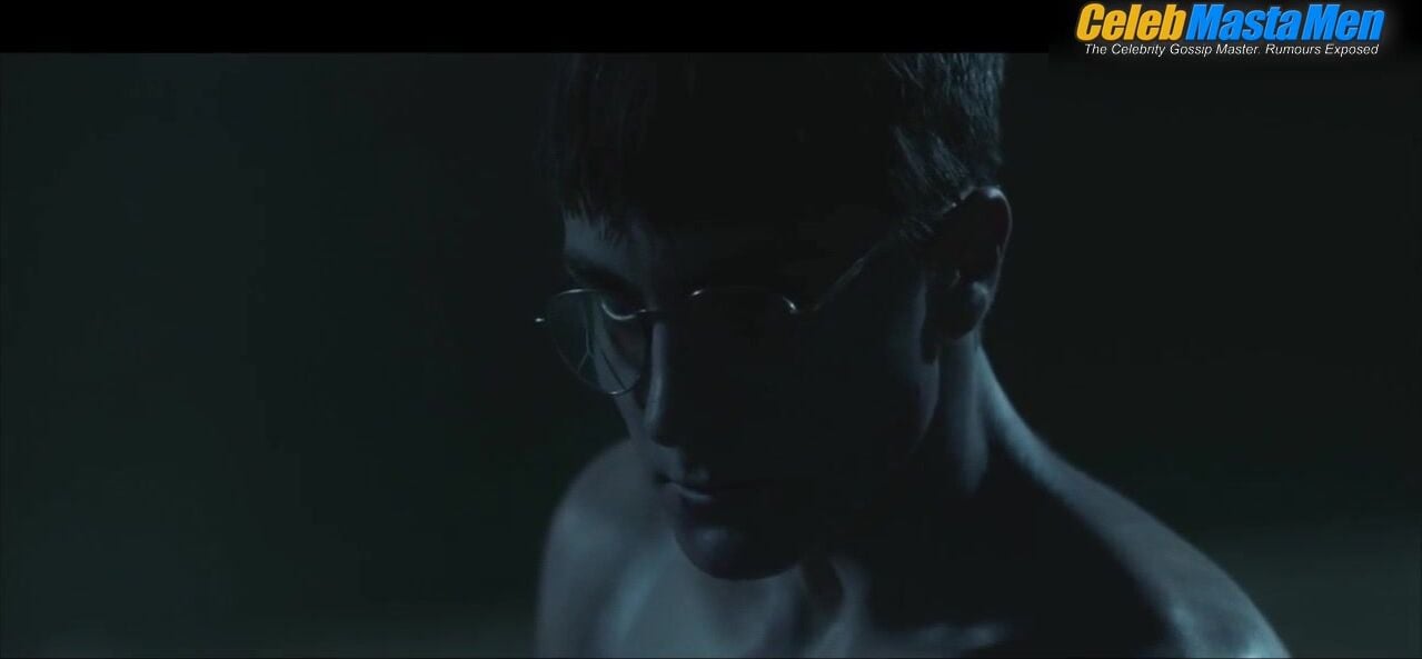 Cameron Monaghan Shirtless,underwear Scene From Jamie Marks - Photo 1 of 5 photo 5