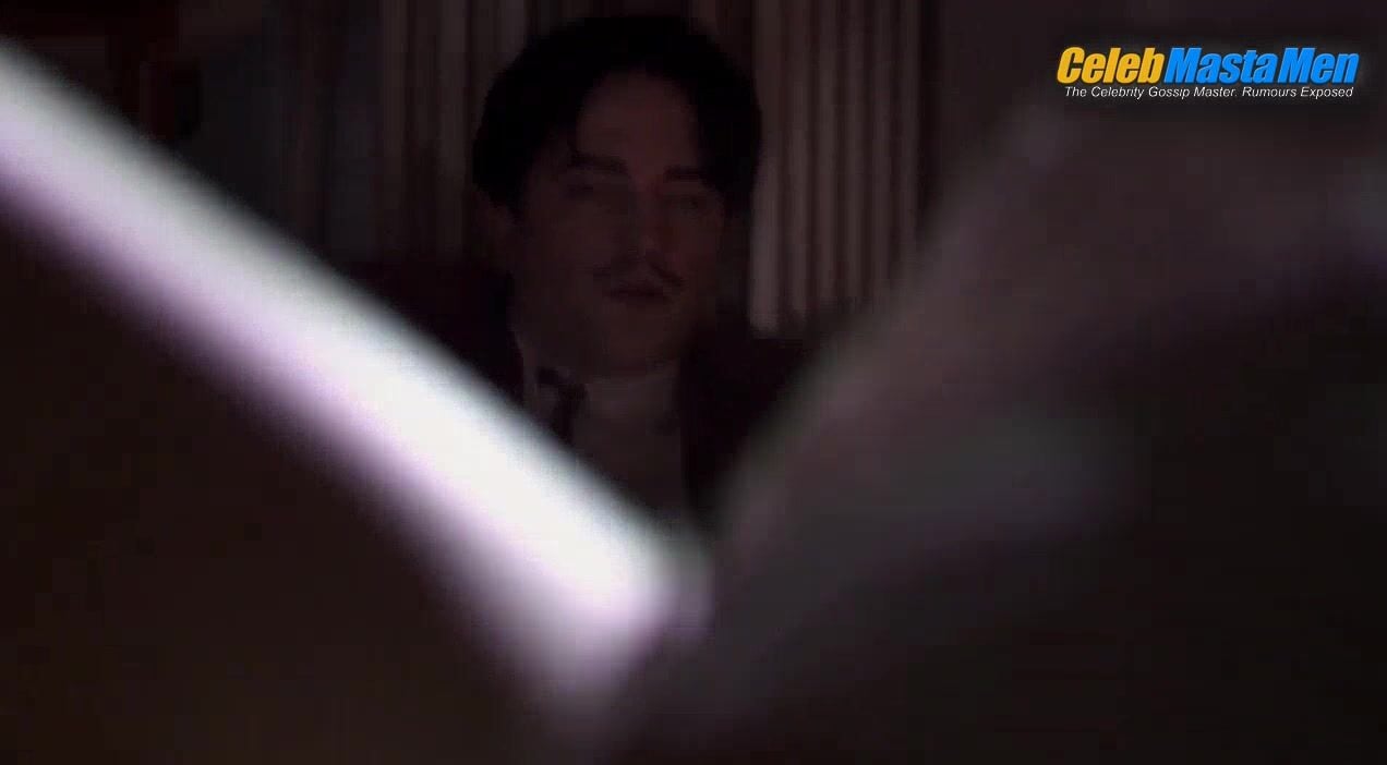 Javier Beltran Robert Pattinson And Shirtless Scene In - Photo 2 of 5 photo 4