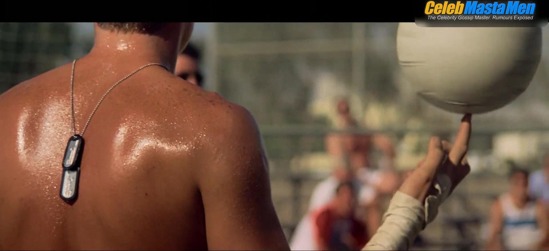 Rick Rossovich , Tom Cruise And Val Kilmer Shirtless Scene - Photo 1 of 5