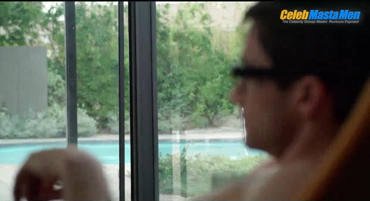 Jake Gyllenhaal And Sedale Threatt Jr. Shirtless, Booty - Photo 1 of 5 photo 5