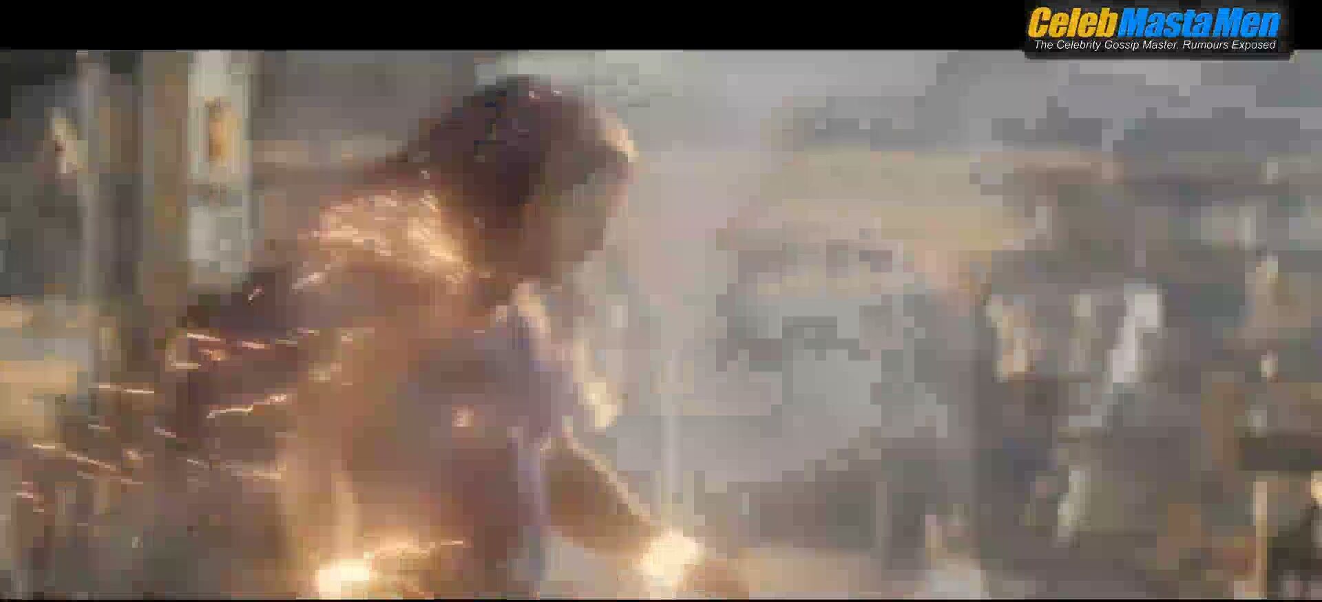 Chris Hemsworth Shirtless Scene in Thor: Love And Thunder screenshot 2
