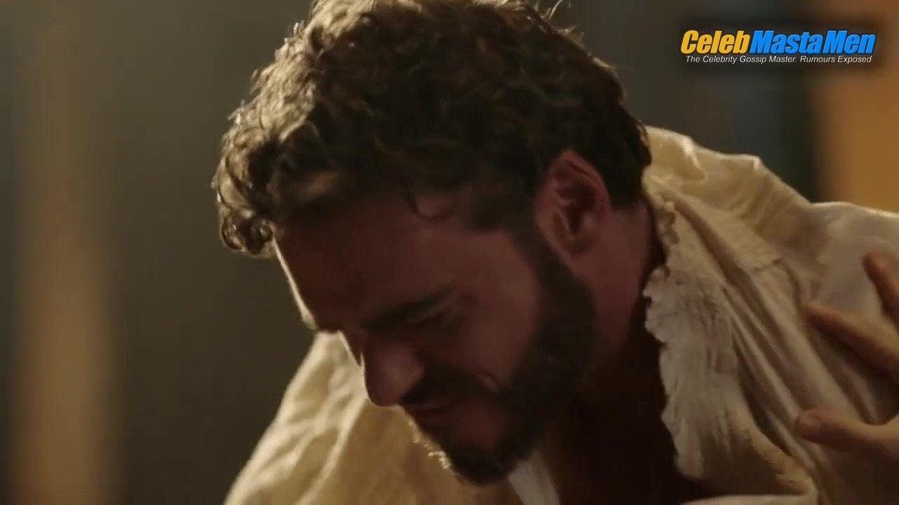 Richard Madden ’s Sexy Scene From Medici Masters Of - Photo 2 of 5 photo 5