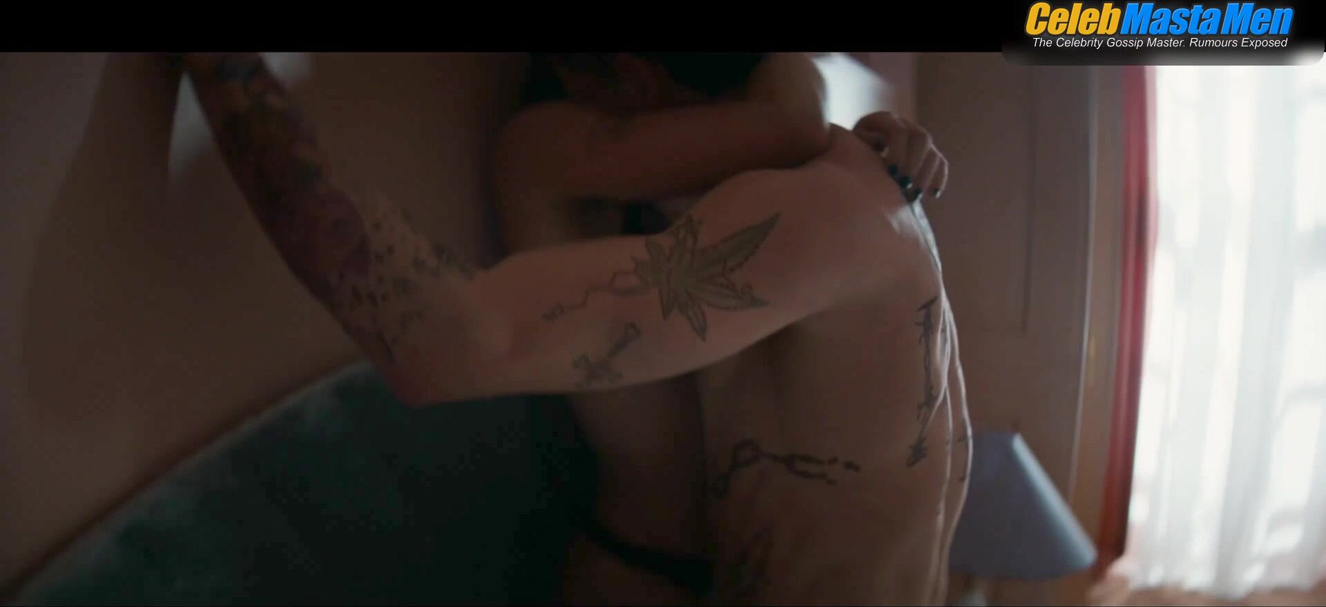 Bill Skarsgard Goes Shirtless, Straight Scene From The Crow - Photo 2 of 5