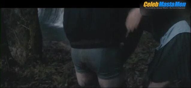 Josh O'connor Josh O’connor’s Ass Scene In - Photo 2 of 5 photo 1