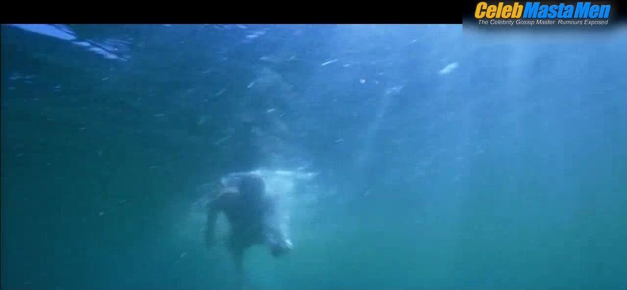 Eric Dane Shirtless, Butt Scene From Open Water 2 - Photo 1 of 5