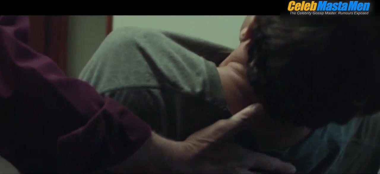 Jake Gyllenhaal ’s Sexy Scene From Stronger - Photo 1 of 5 photo 2