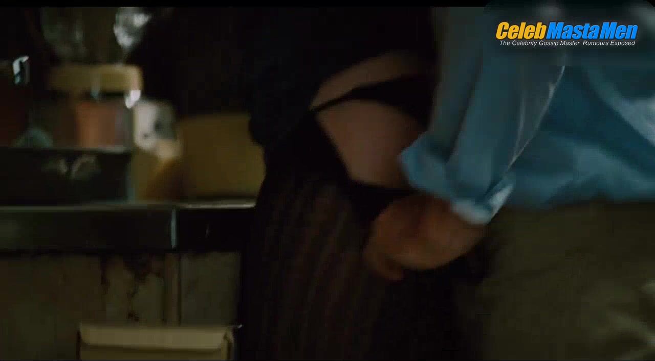 Jake Gyllenhaal ’s Sexy Straight Scene From Love And - Photo 1 of 5 photo 2