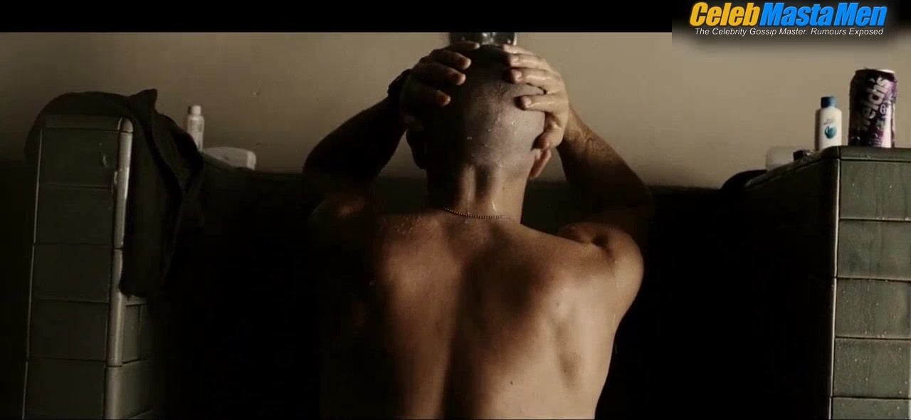 Evan Jones Jake Gyllenhaal And Hot Scene From Jarhead - Photo 2 of 5 photo 4